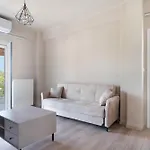 Almyra Residences דירה