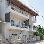 דירה Almyra Residences ליגיה