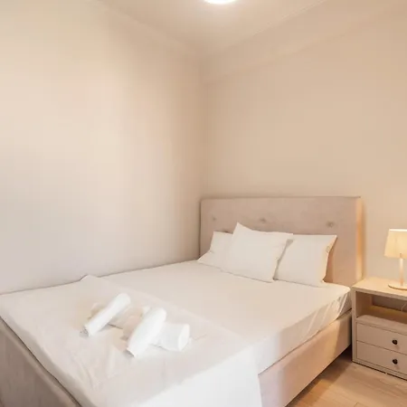 Almyra Residences アパート *